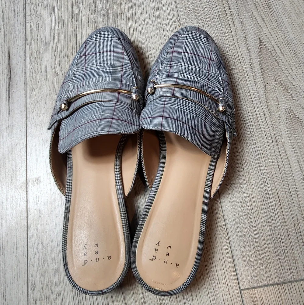 A New Day Plaid Mules 8 1/2 Women's - Picture 4 of 8